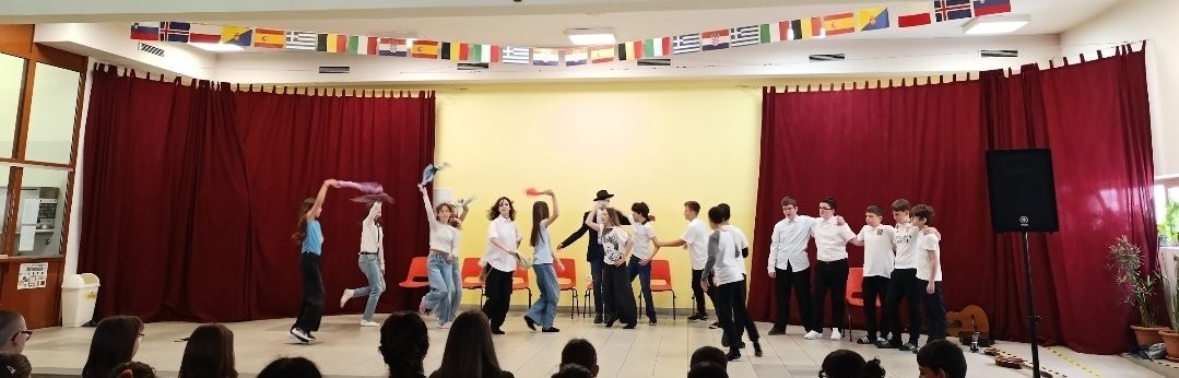 Točka na talijanskom, španjolskom i engleskom jeziku na priredbi dobrodošlice za Erasmus partnere