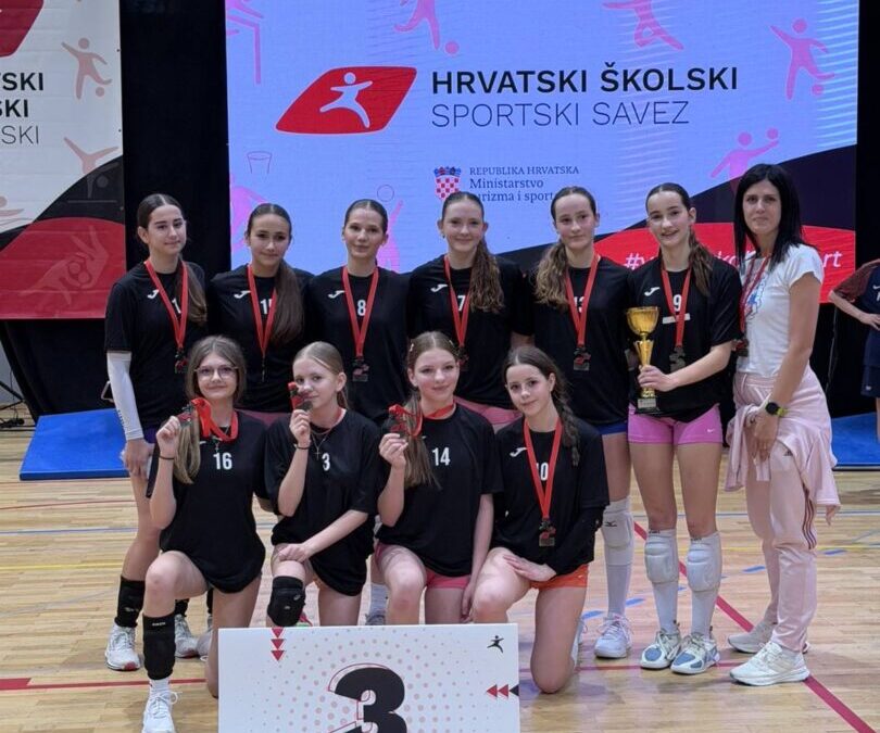 Brončani sjaj naših odbojkašica: OŠ Jagode Truhelke treća u Hrvatskoj! 